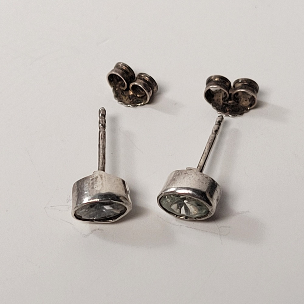Sterling‎ Silver Clear Glass Bezel Stud Earrings Round Minimalist - Picture 6 of 10
